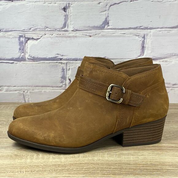 Clarks Adreena Brown Leather Buckle Ankle Boots Women's 10 Casual Comfort Zip - Picture 1 of 8